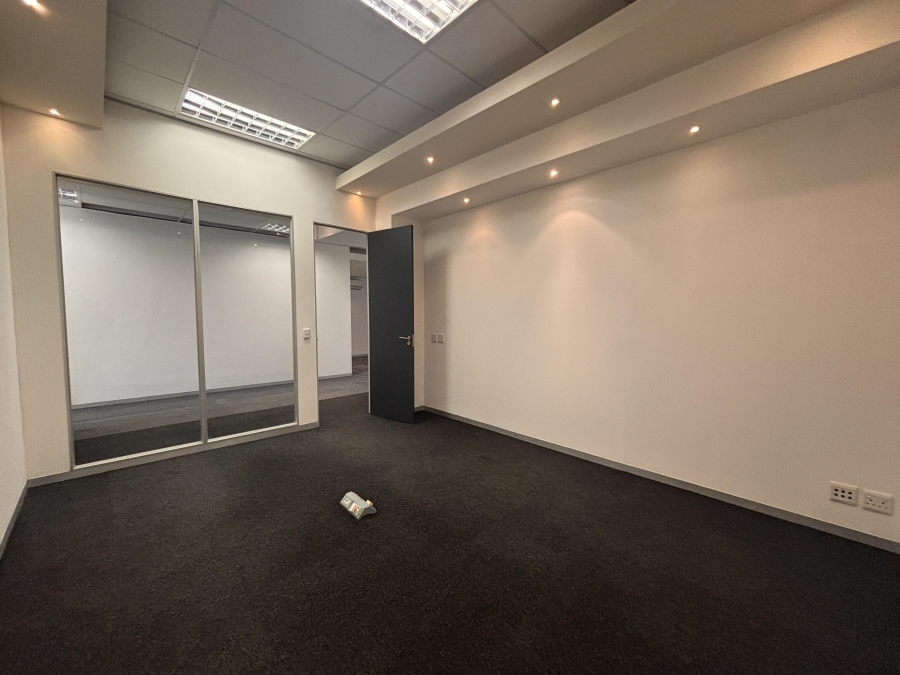 To Let commercial Property for Rent in Woodstock Western Cape